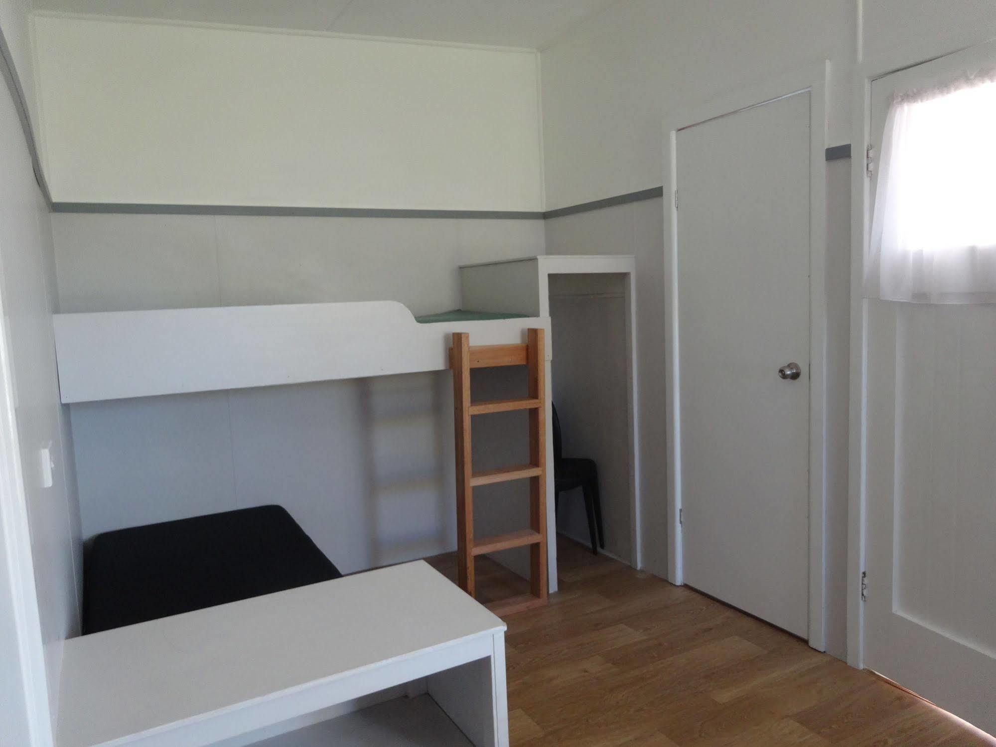 Caseys Beach Holiday Park Sunshine Bay Εξωτερικό φωτογραφία